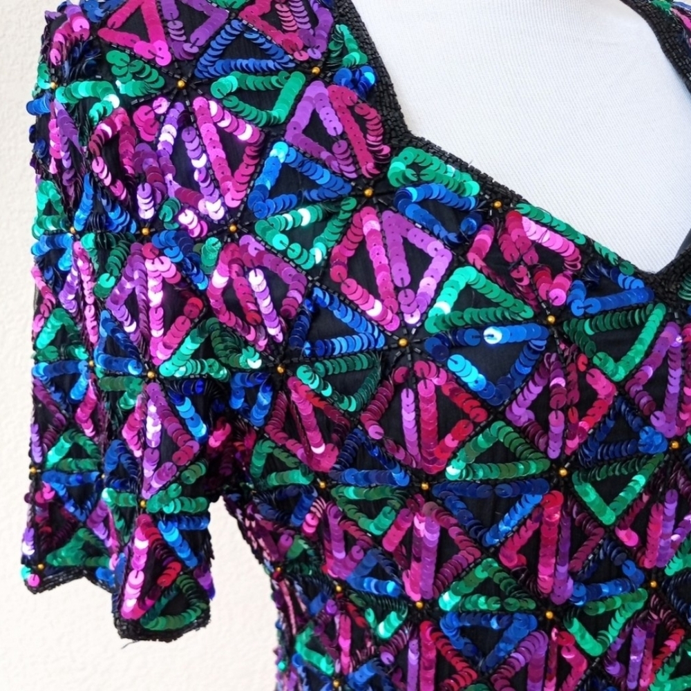 Lawrence Kazar vintage silk sequin top with a scalloped hem - Picture 4 of 9